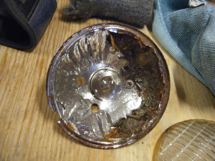 Verrosteter Reflektor