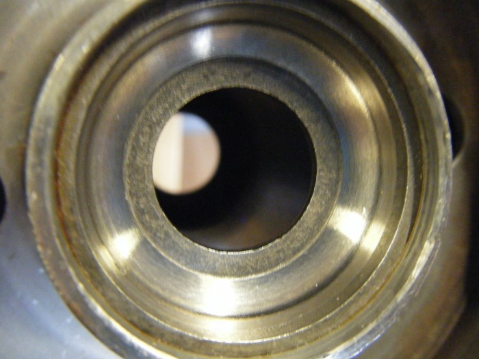 Lagerschale auf der Bremsseite im sauberen Zustand