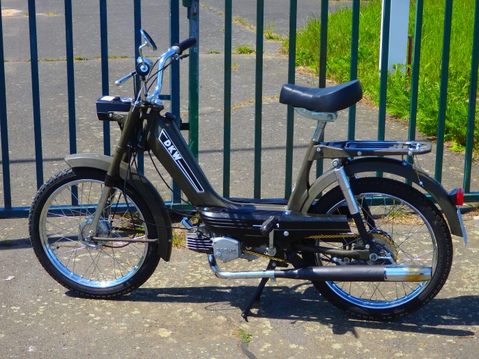 P5051383.JPG (2.04 MiB) 11007 mal betrachtet Am alten Bundeswehrdepot