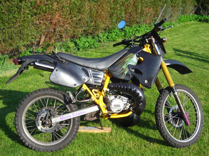 Sachs ZX 50 neu lackierter Auspuff